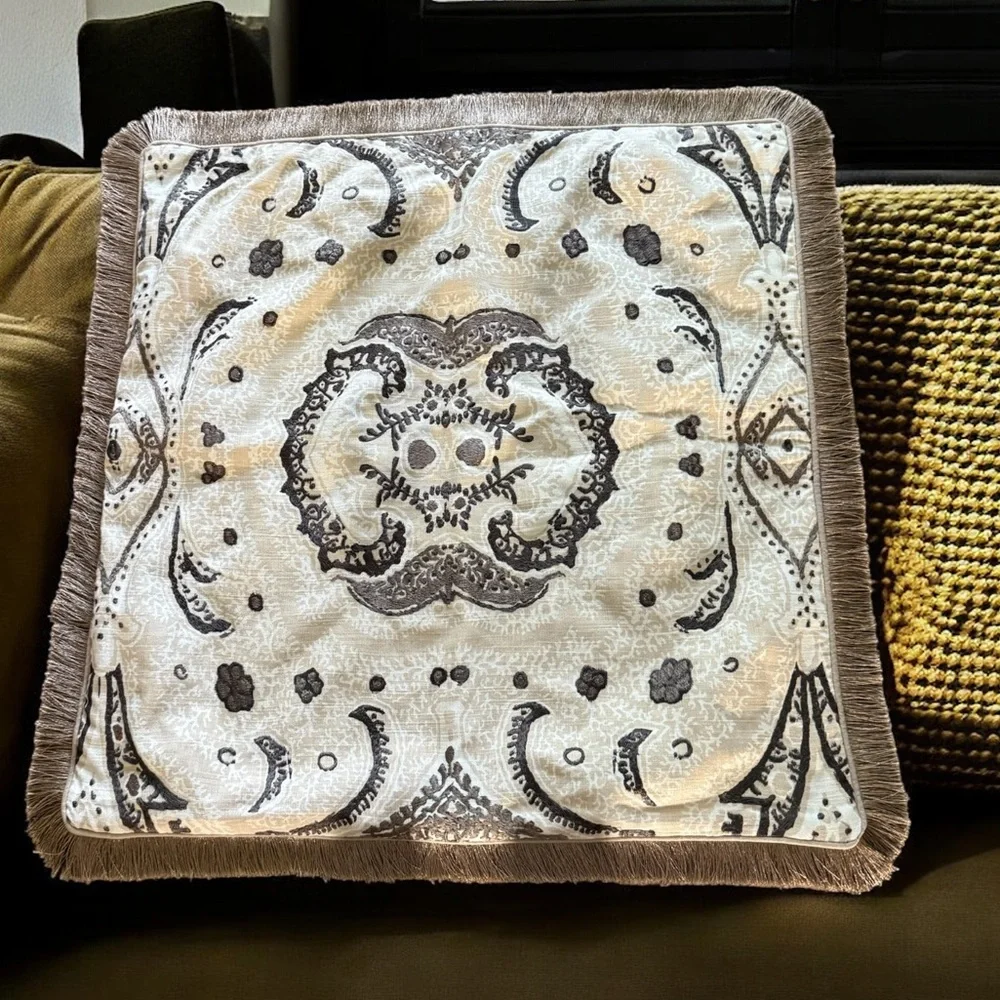 New! Kim Seybert Living Fringe Pillow Cover 26” Square